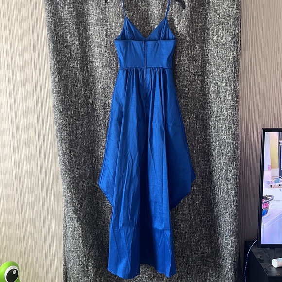 Prom dress - Picture 2 of 4